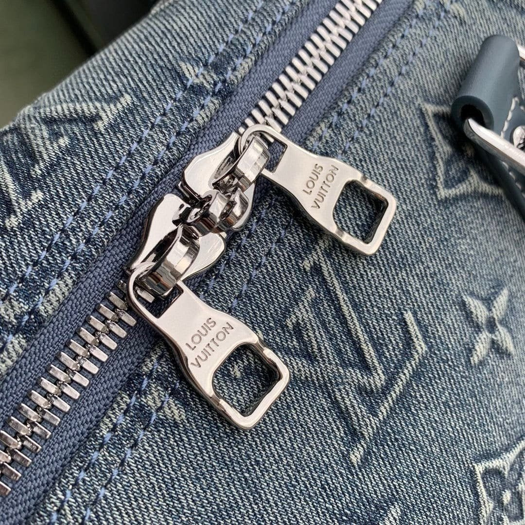 Louis Vuitton M22532 Keepall Bandoulière 50