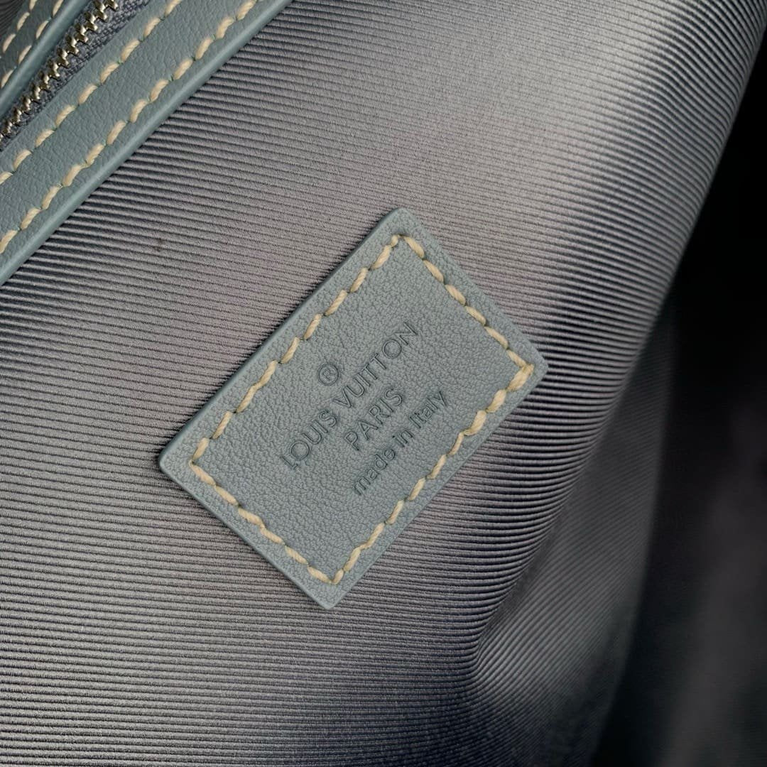 Louis Vuitton M22532 Keepall Bandoulière 50
