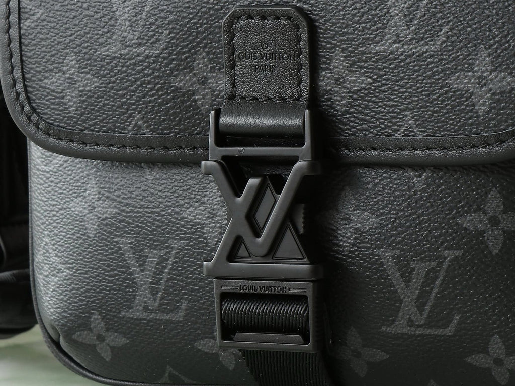 Louis Vuitton M12518 Getaway Messenger