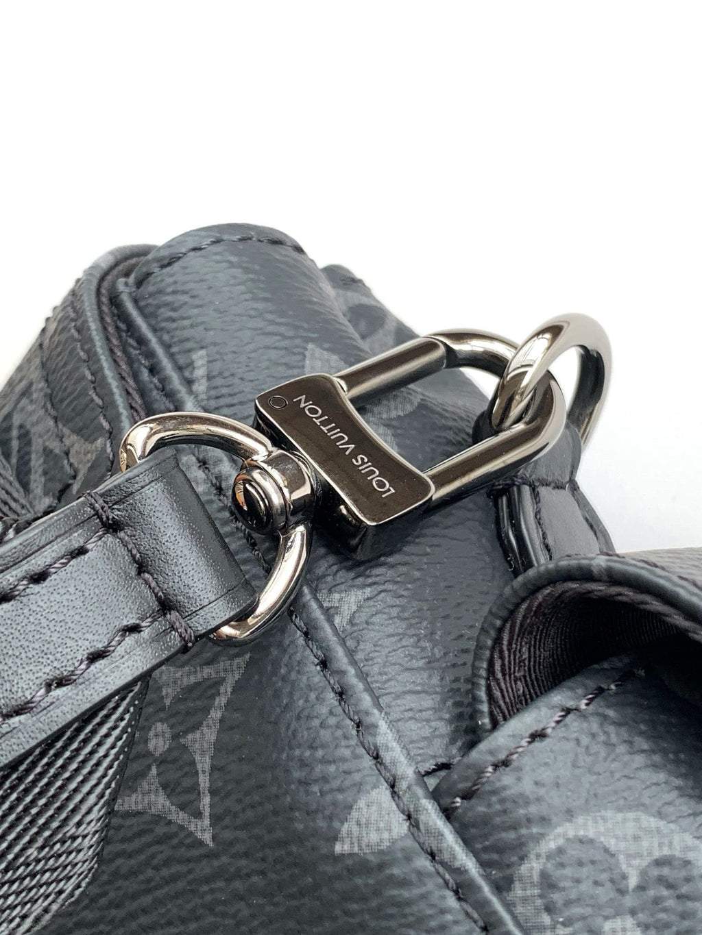 Louis Vuitton M82769 Nano Christopher