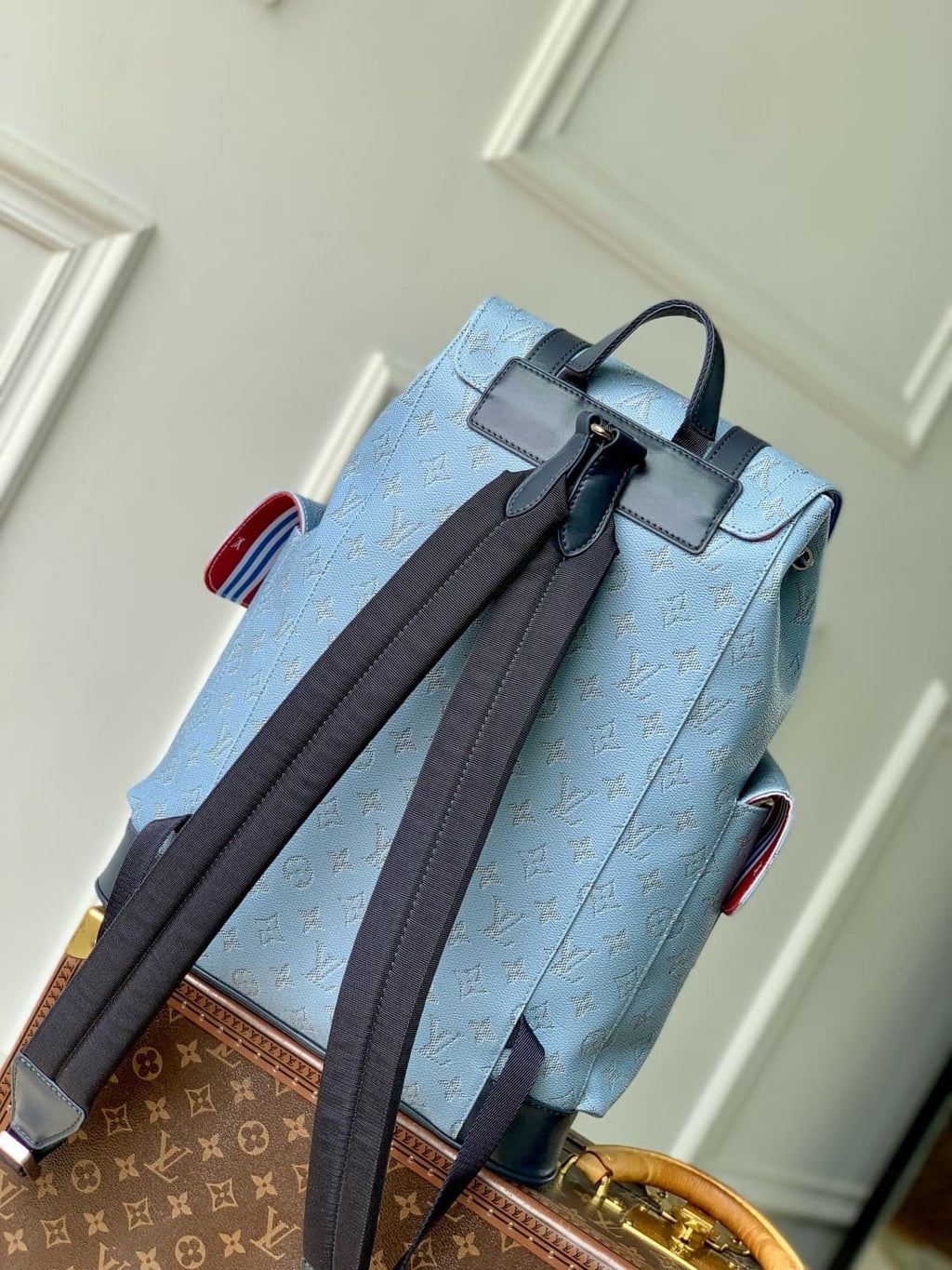 Louis Vuitton M14676 Christopher MM