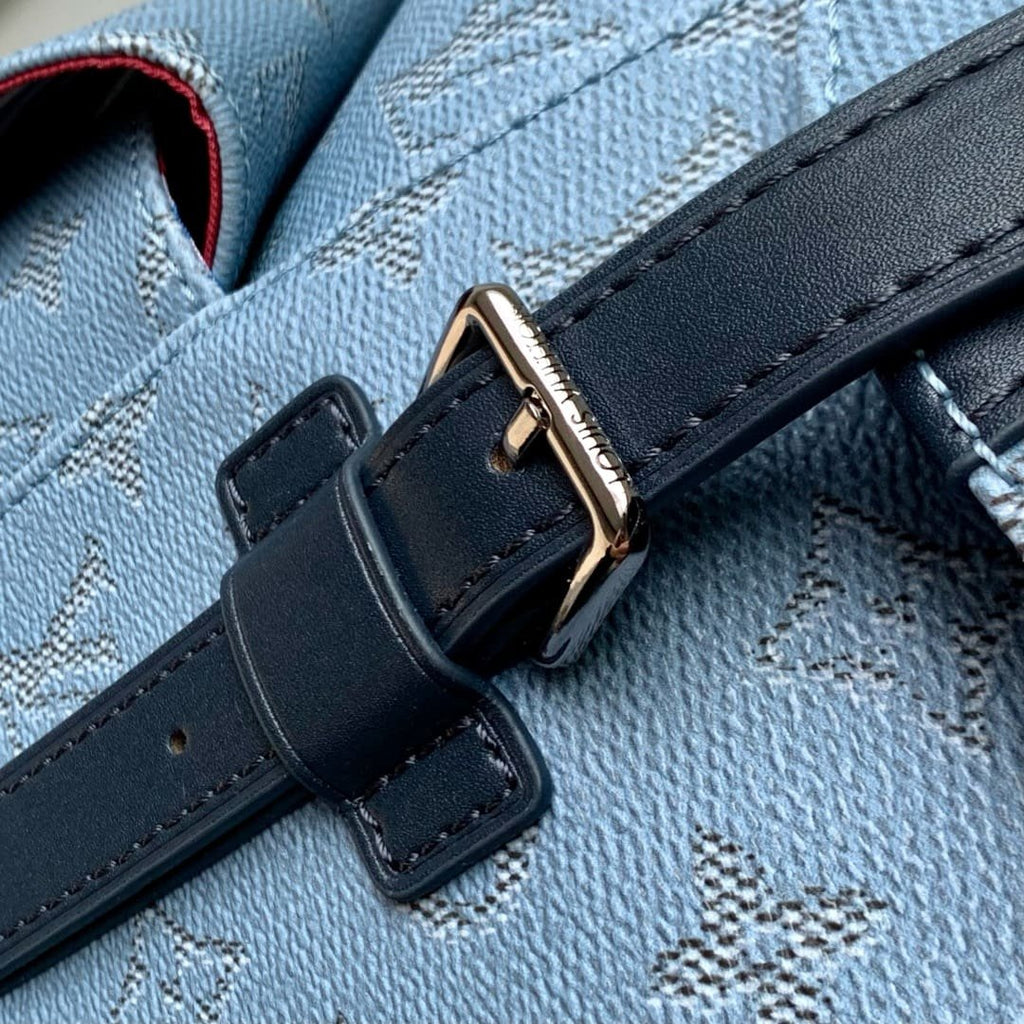 Louis Vuitton M14676 Christopher MM