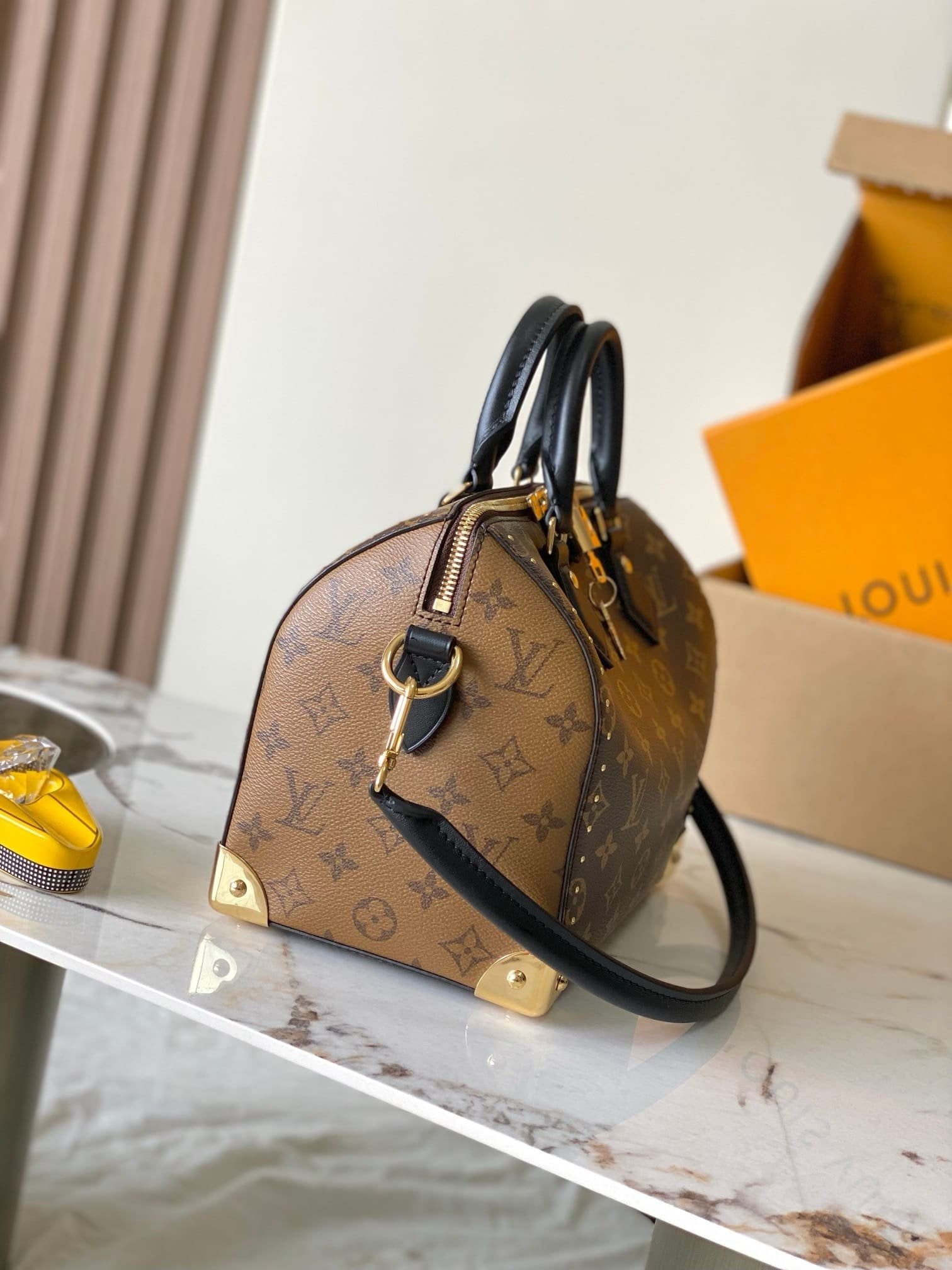 Louis Vuitton M26181 Speedy Trunk 25