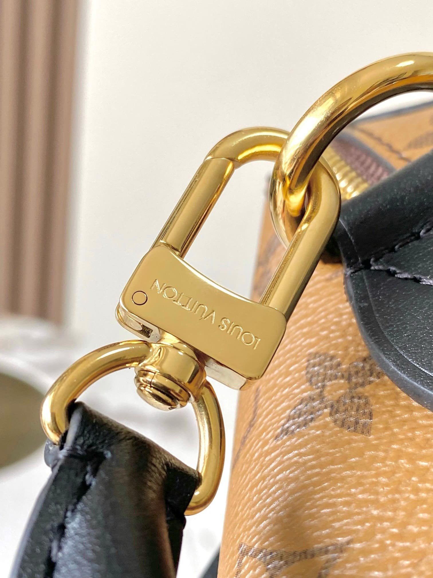 Louis Vuitton M26181 Speedy Trunk 25