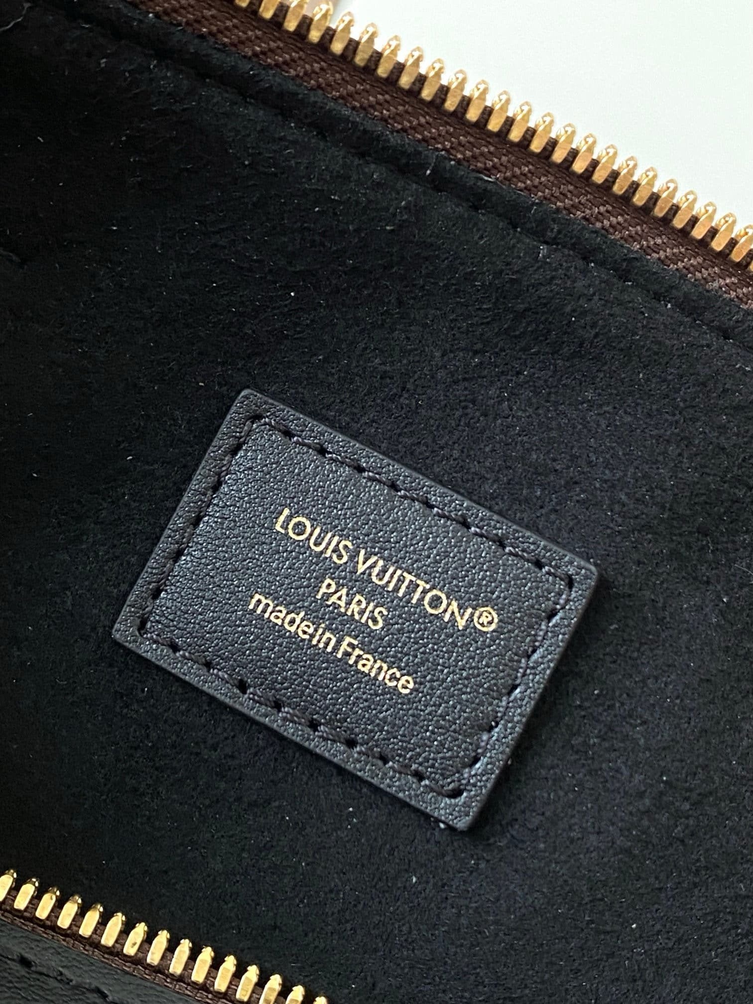 Louis Vuitton M26181 Speedy Trunk 25