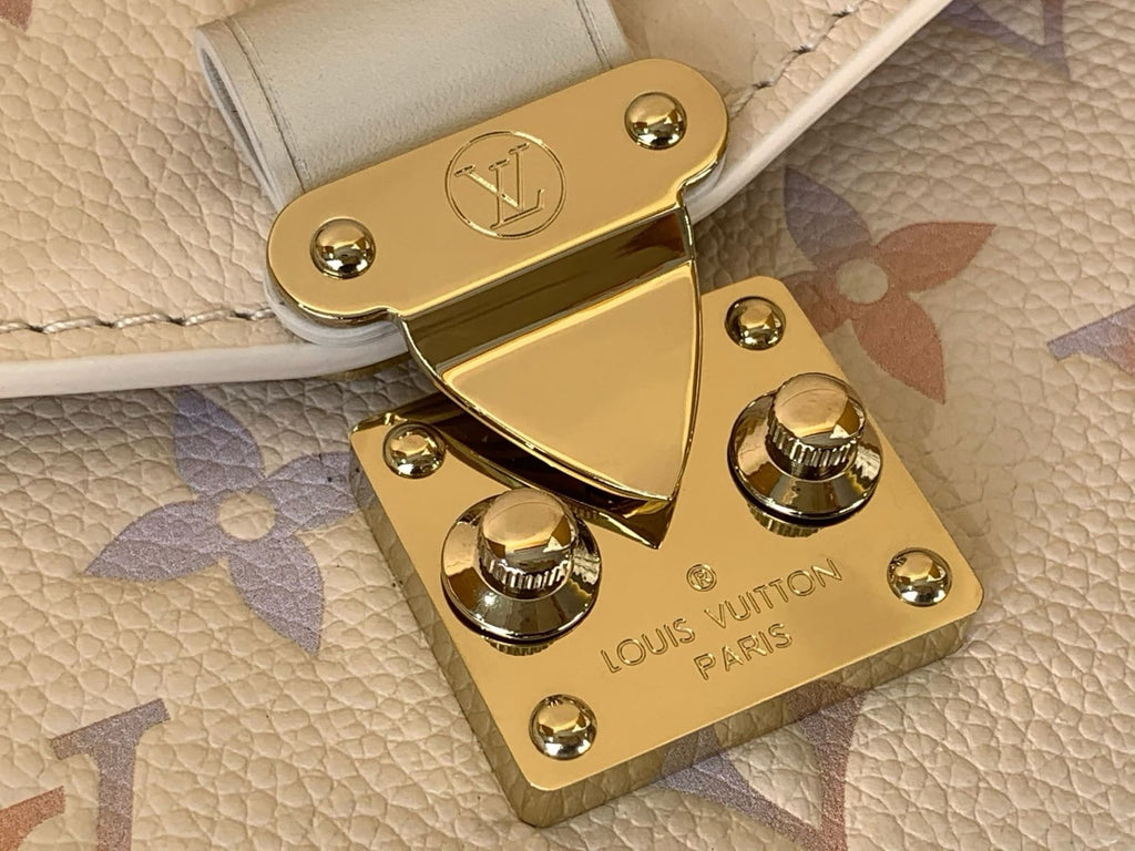 Louis Vuitton M25682 Pochette Métis East West