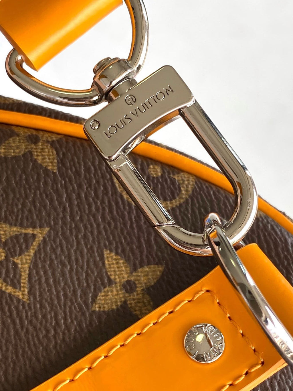 Louis Vuitton M12634 Keepall Bandoulière 50