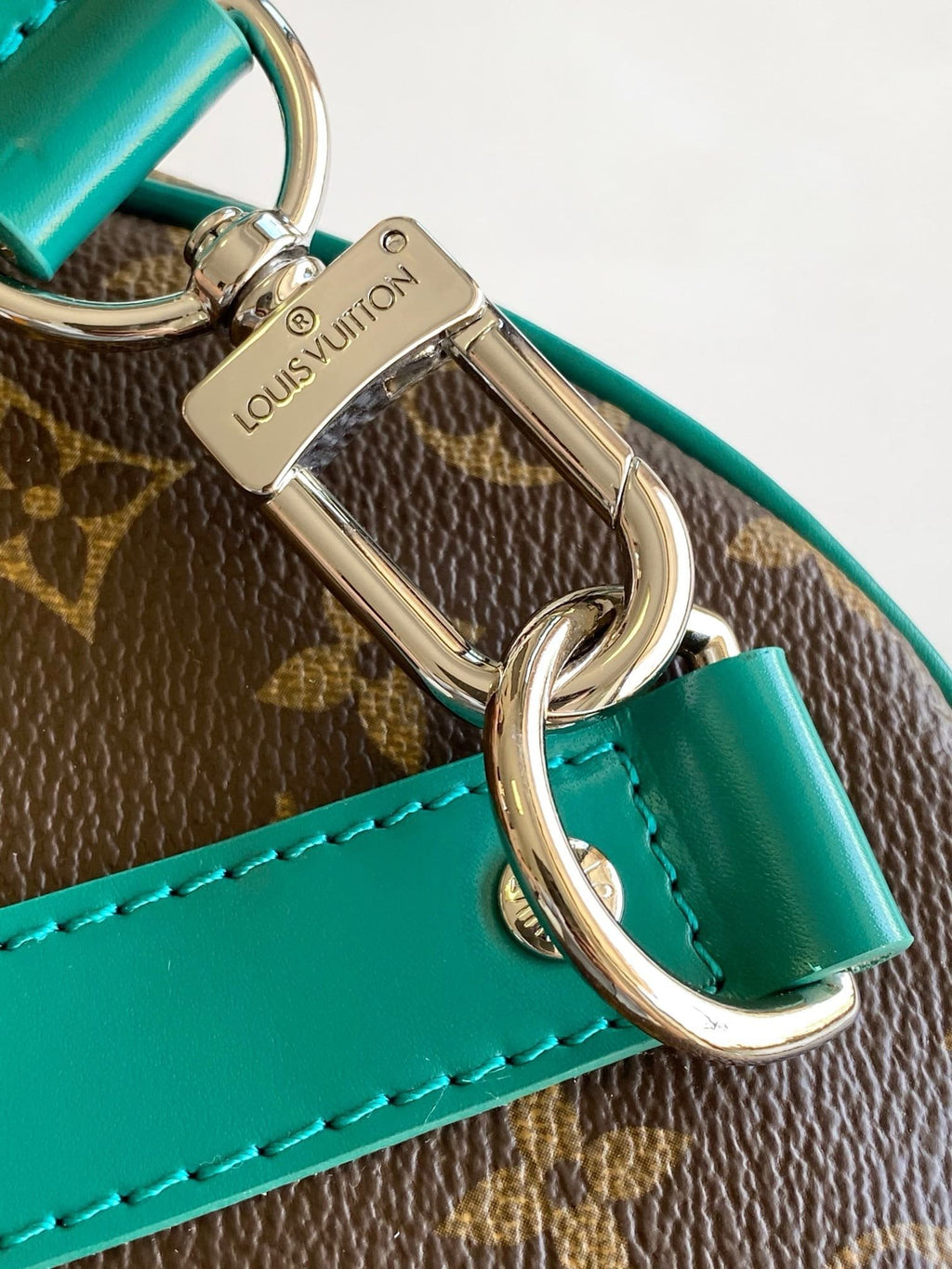 Louis Vuitton M12630 Keepall Bandoulière 50