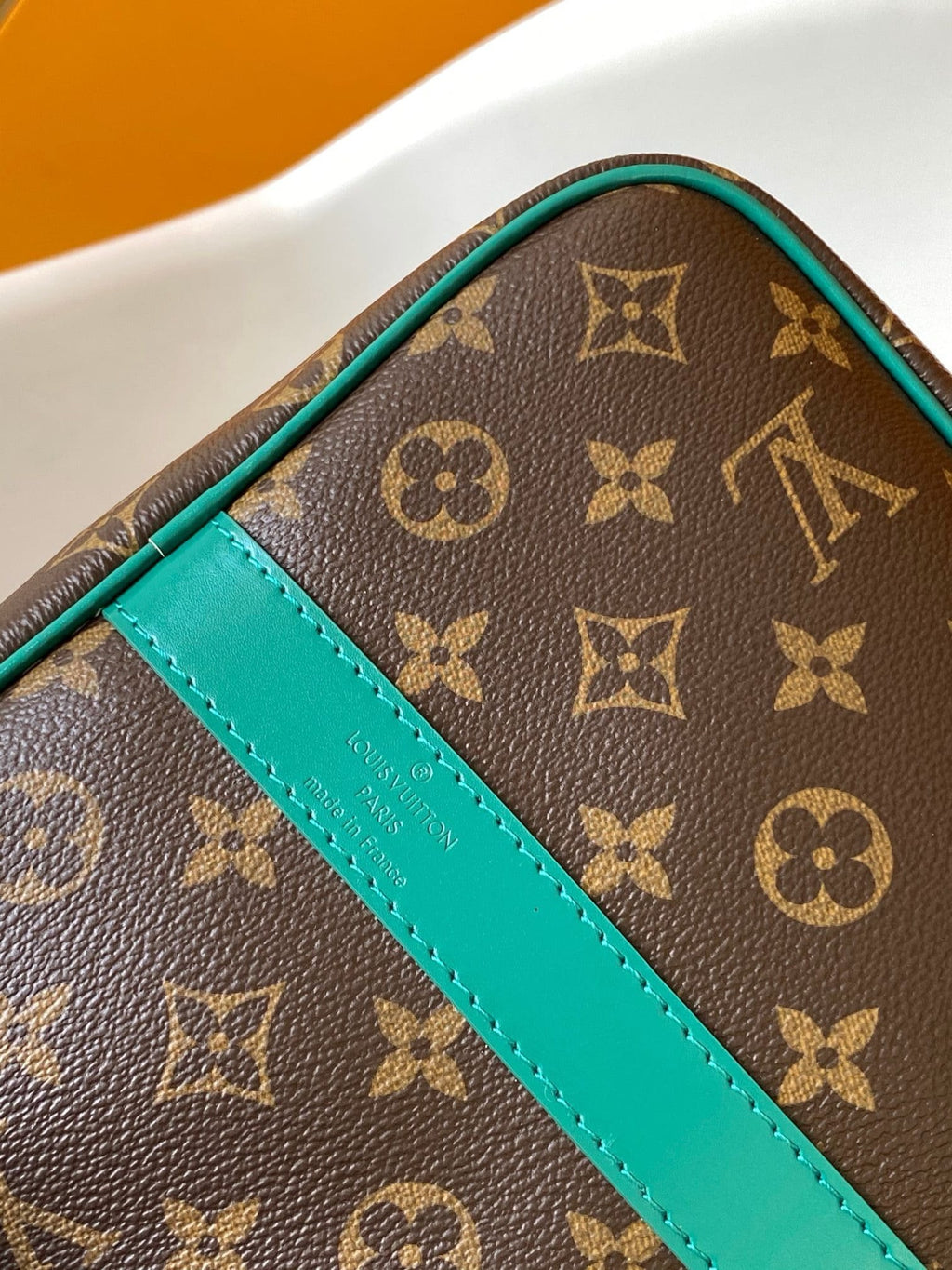 Louis Vuitton M12630 Keepall Bandoulière 50