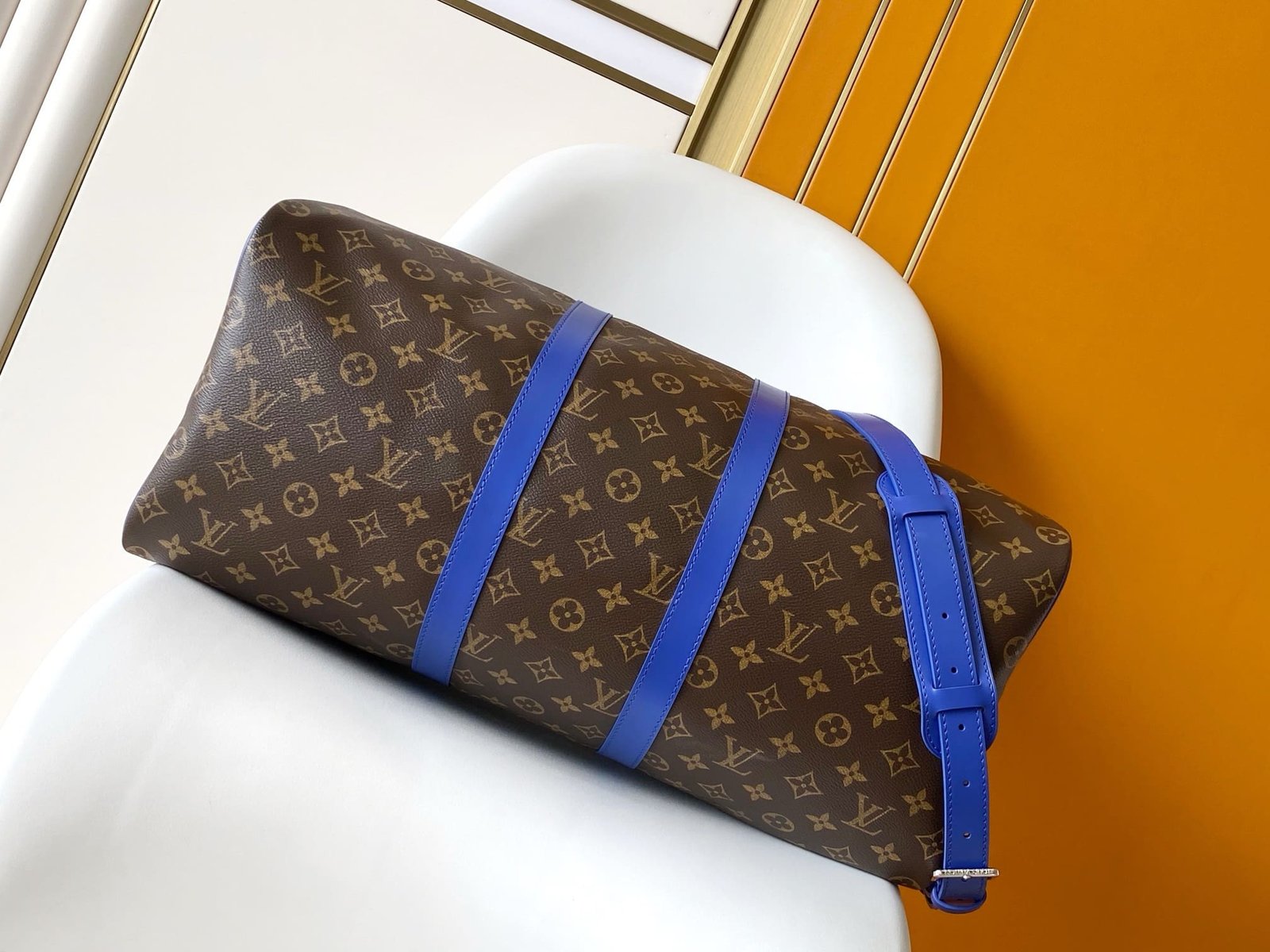 Louis Vuitton M12633 Keepall Bandoulière 50