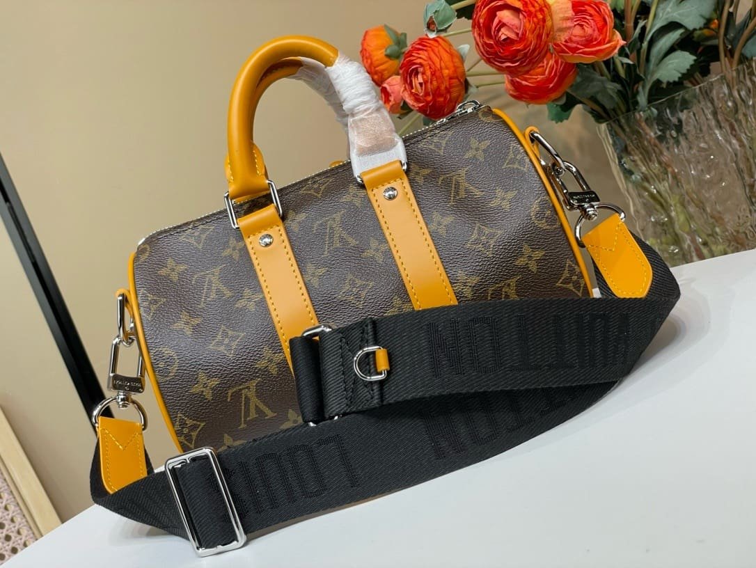 Louis Vuitton M12733 Keepall Bandoulière 25