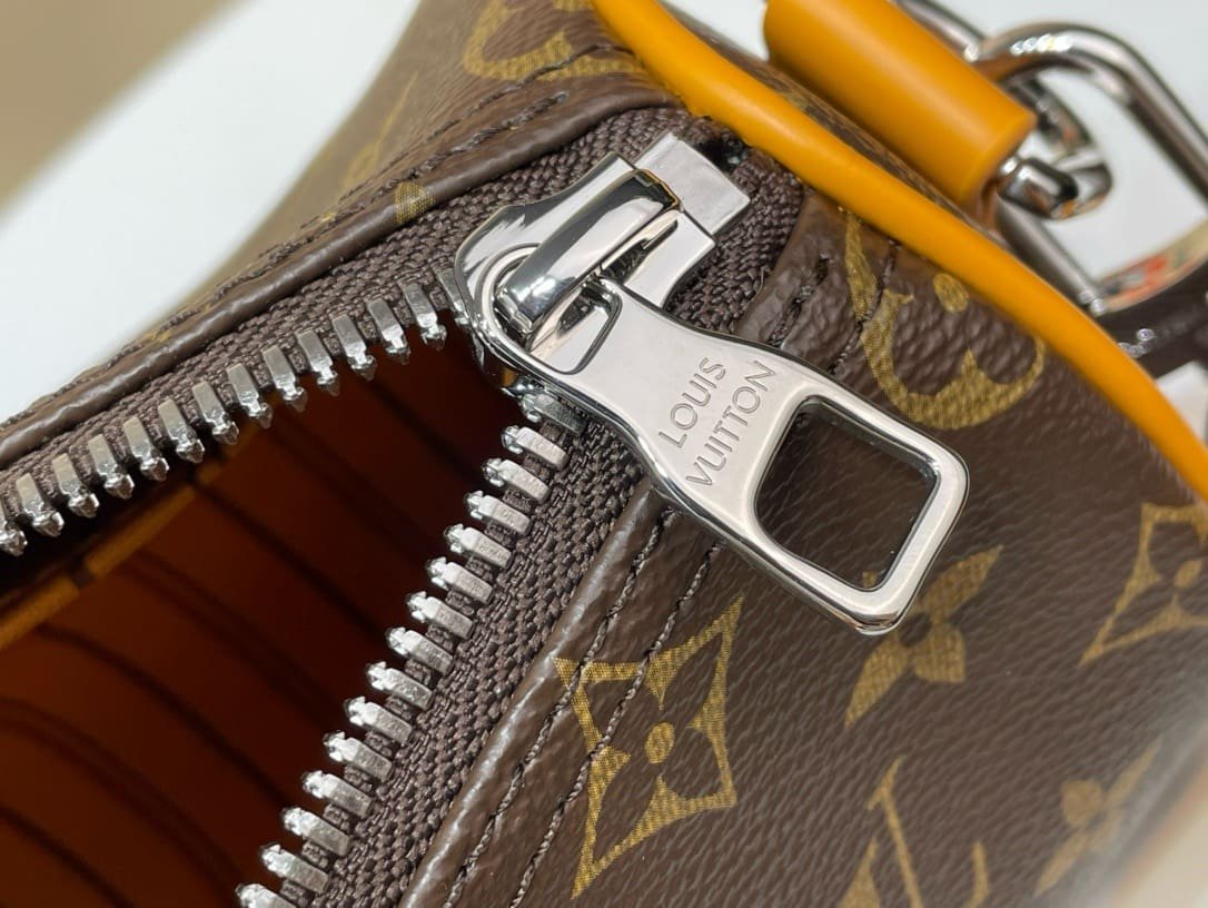 Louis Vuitton M12733 Keepall Bandoulière 25