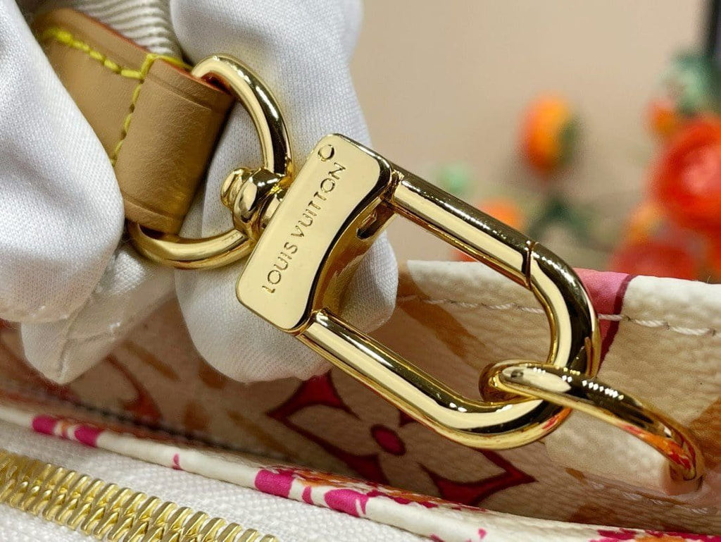 Louis Vuitton M25318 OnTheGo East West