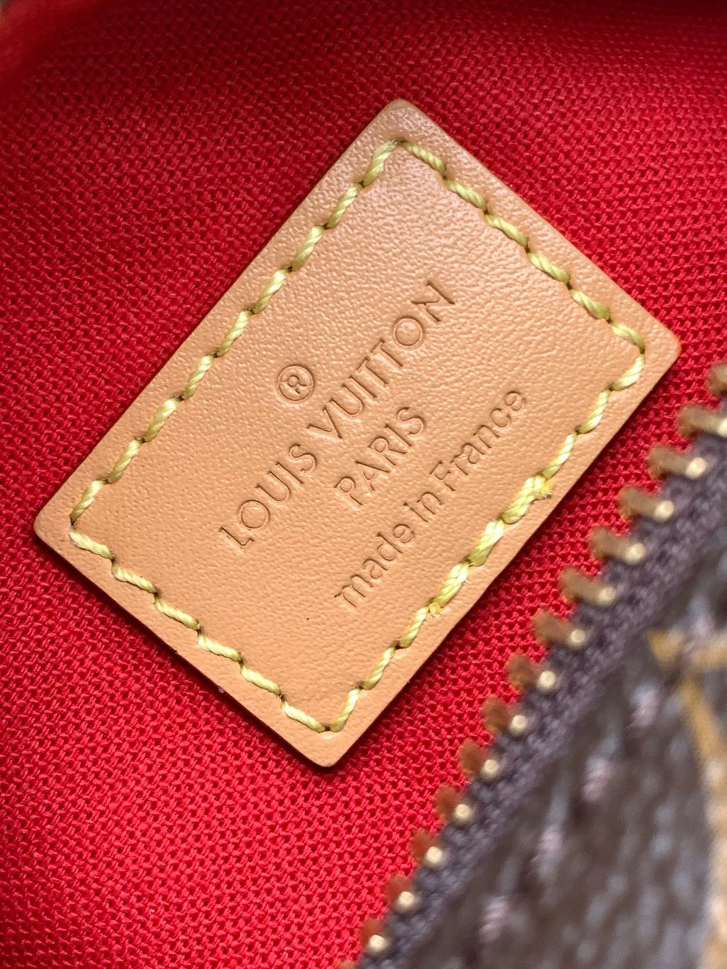 Louis Vuitton M13226 Nano Speedy Dating