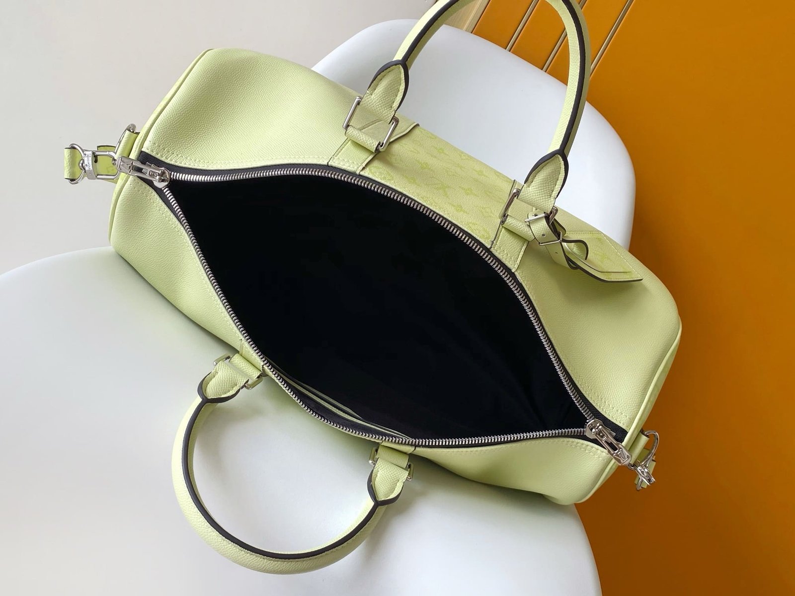 Louis Vuitton M14124 Keepall Bandoulière 45