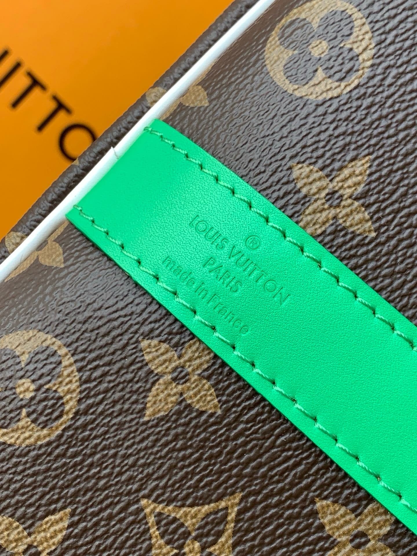 Louis Vuitton M13926 Keepall Bandoulière 50