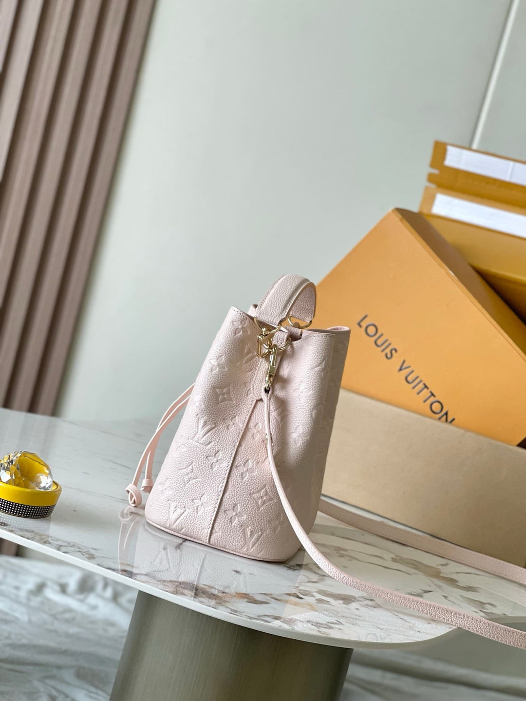 Louis Vuitton M47038 Néonoé BB