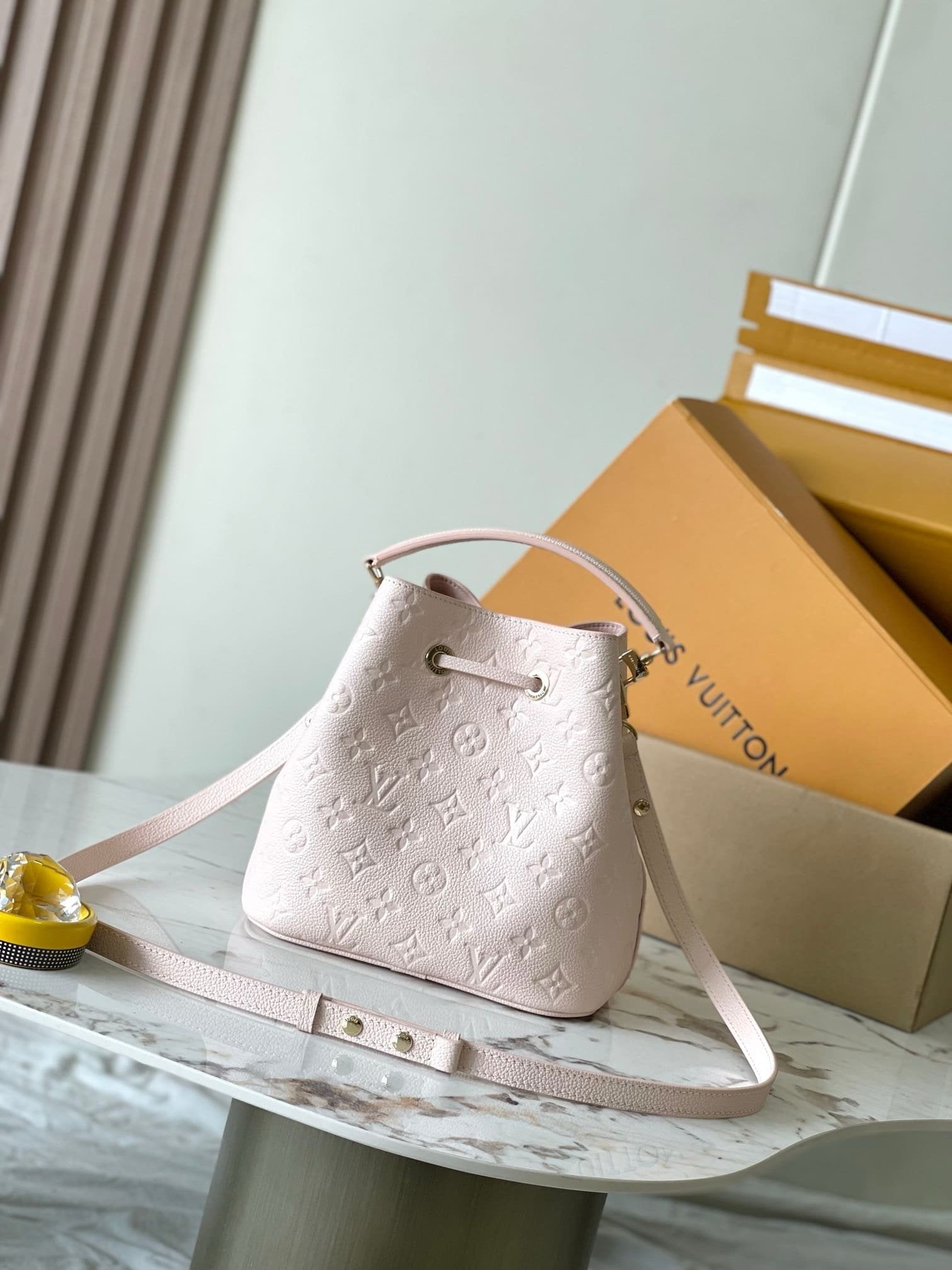 Louis Vuitton M47038 Néonoé BB