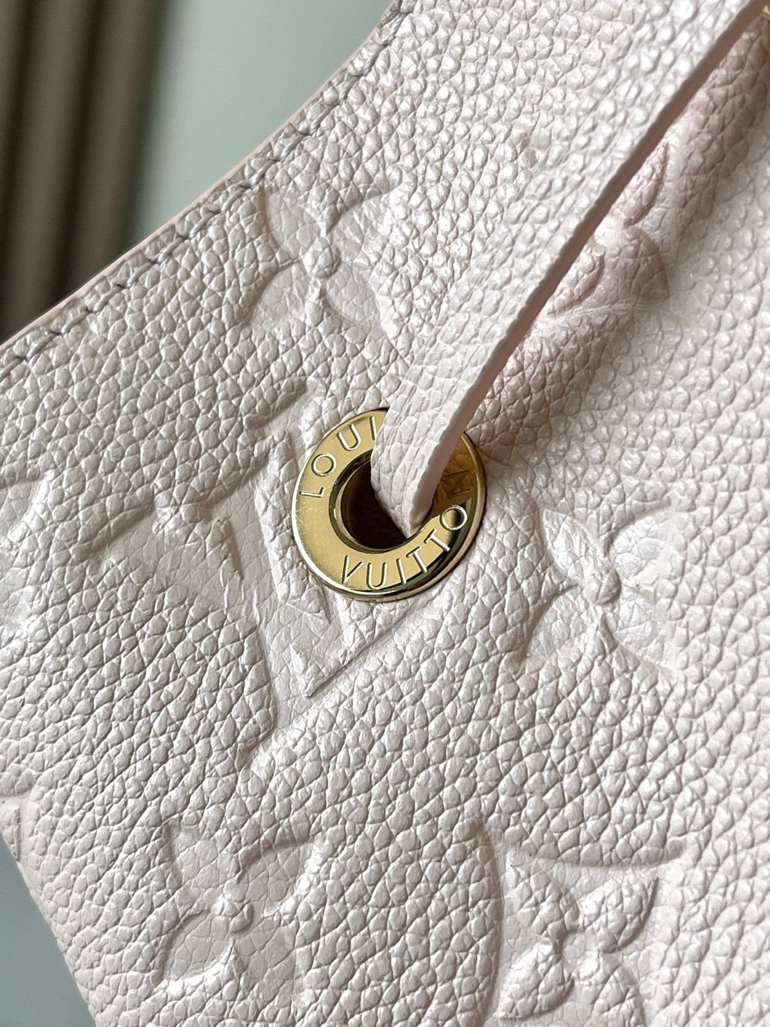 Louis Vuitton M47038 Néonoé BB