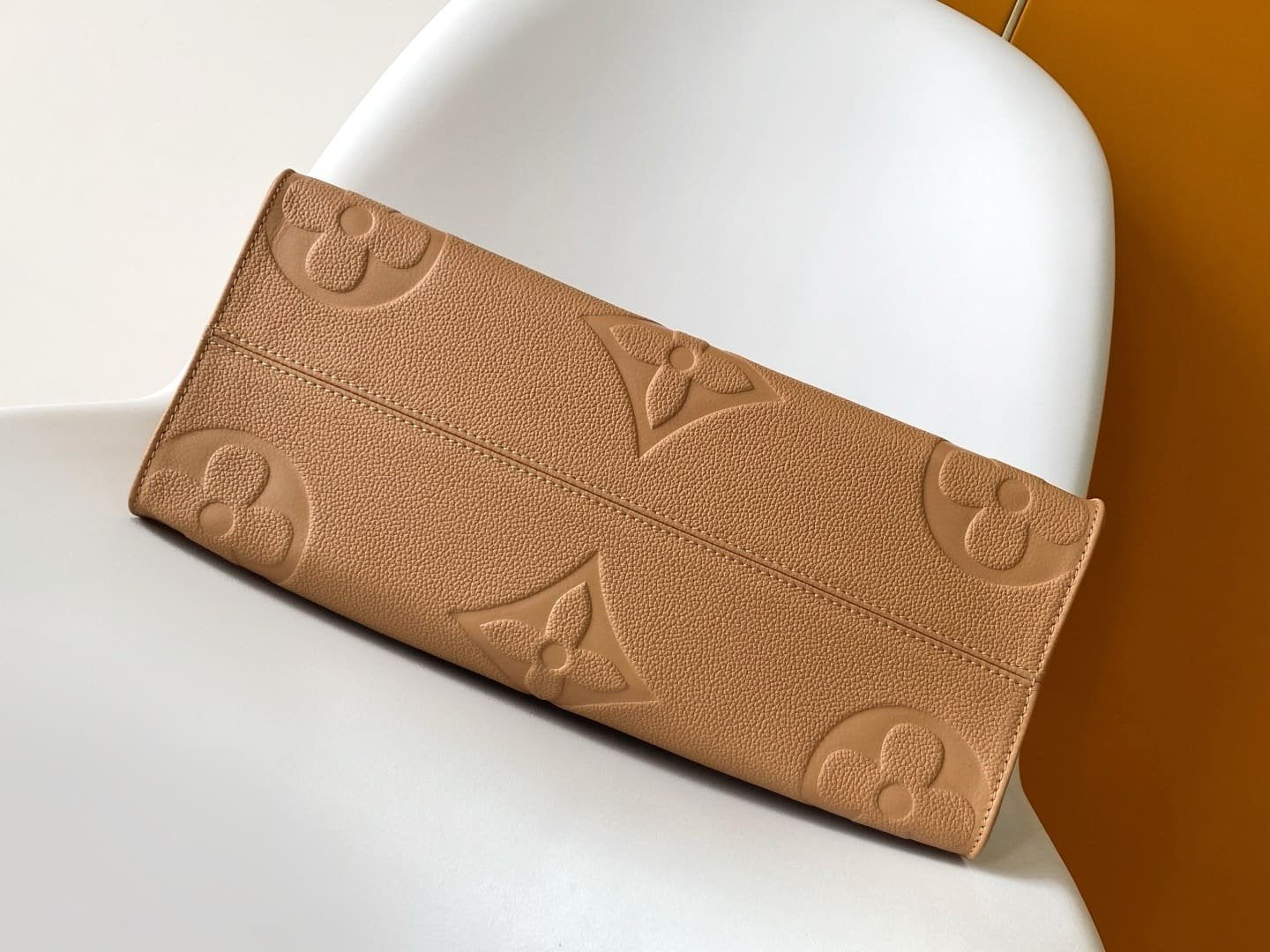 Louis Vuitton M14255 OnTheGo MM