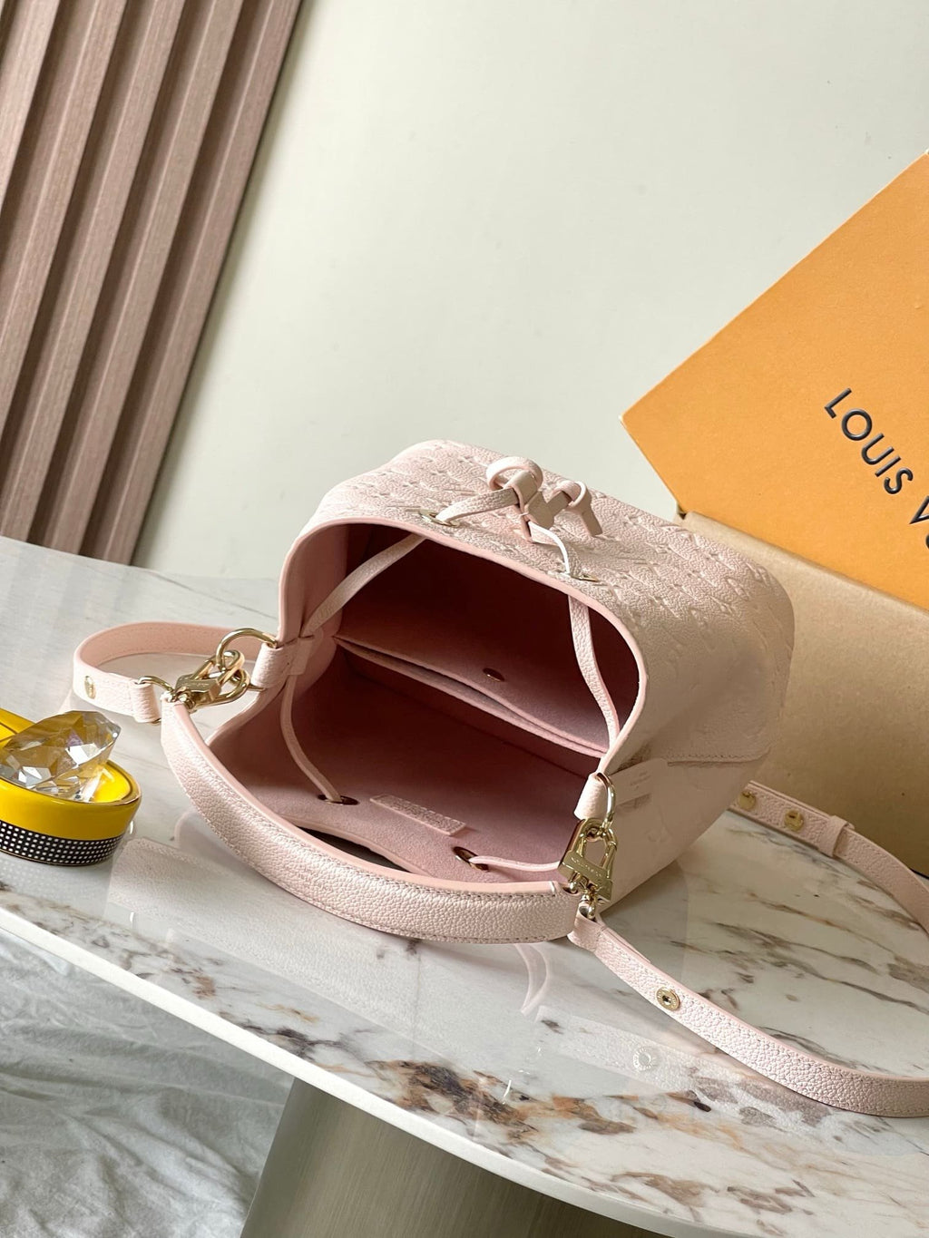 Louis Vuitton M47038 Néonoé BB