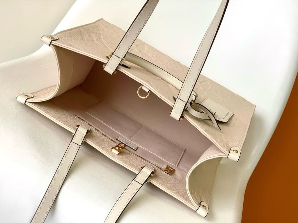 Louis Vuitton M46531 OnTheGo MM