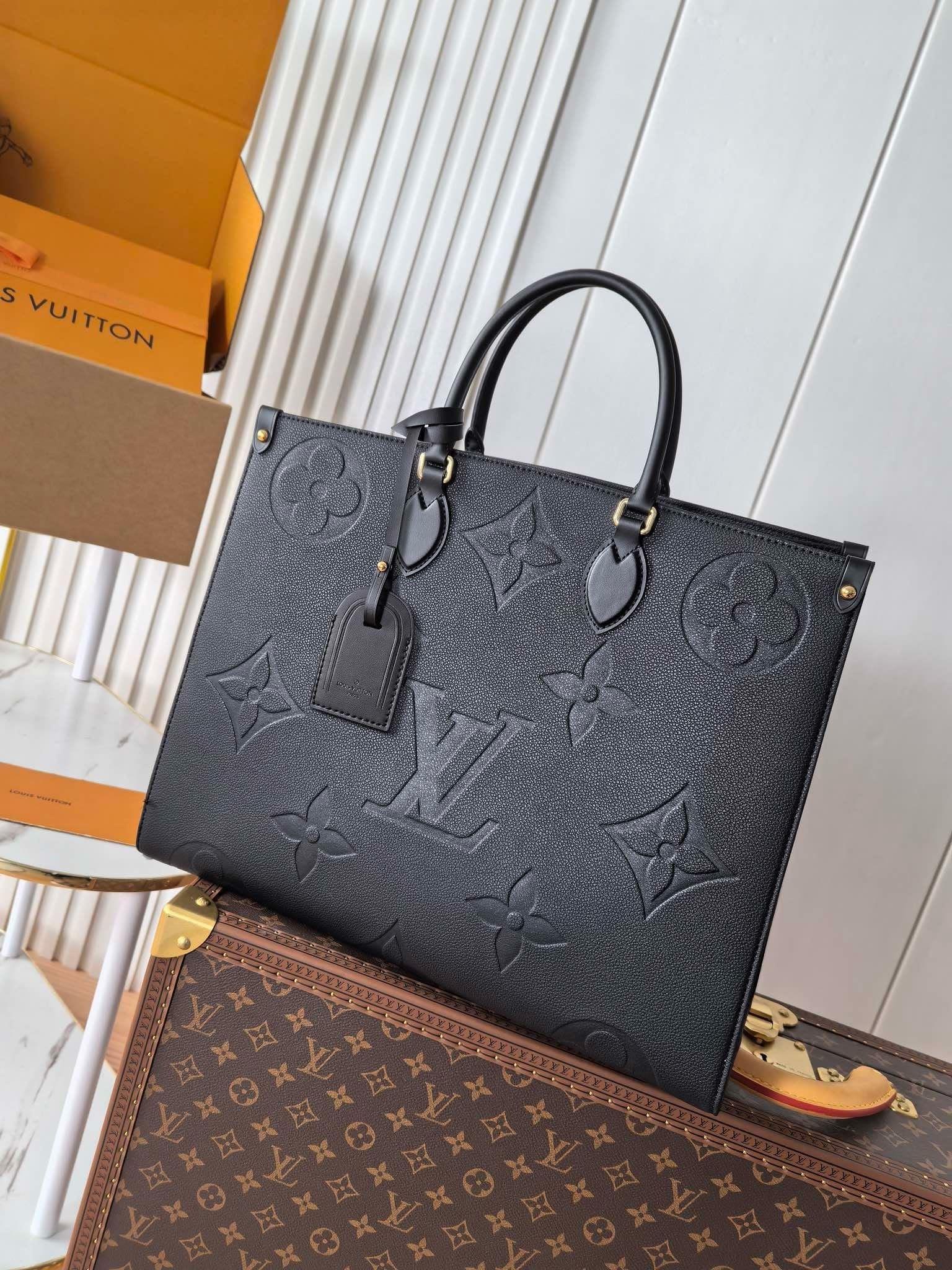 Louis Vuitton M44925 OnTheGo GM