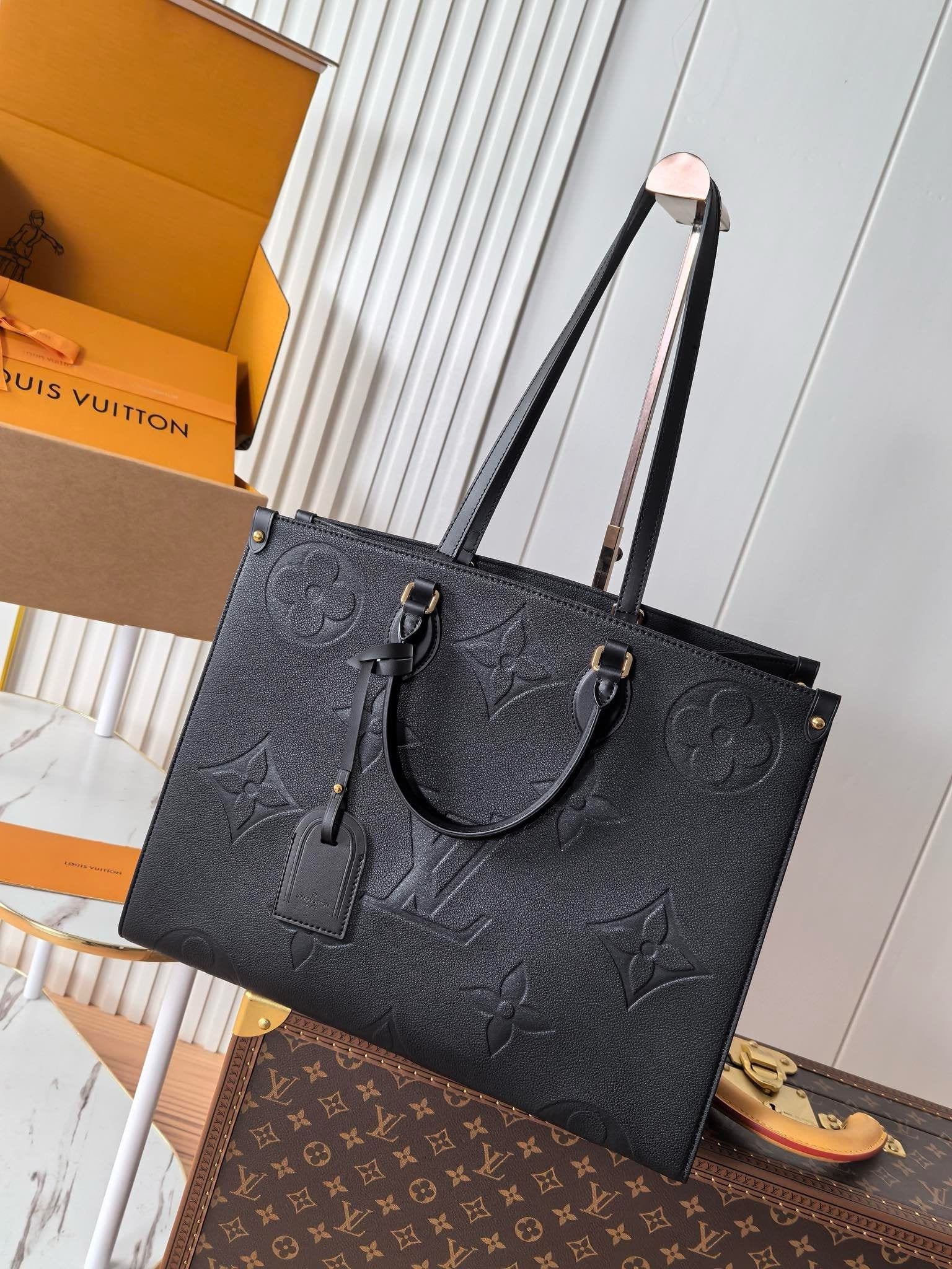 Louis Vuitton M44925 OnTheGo GM
