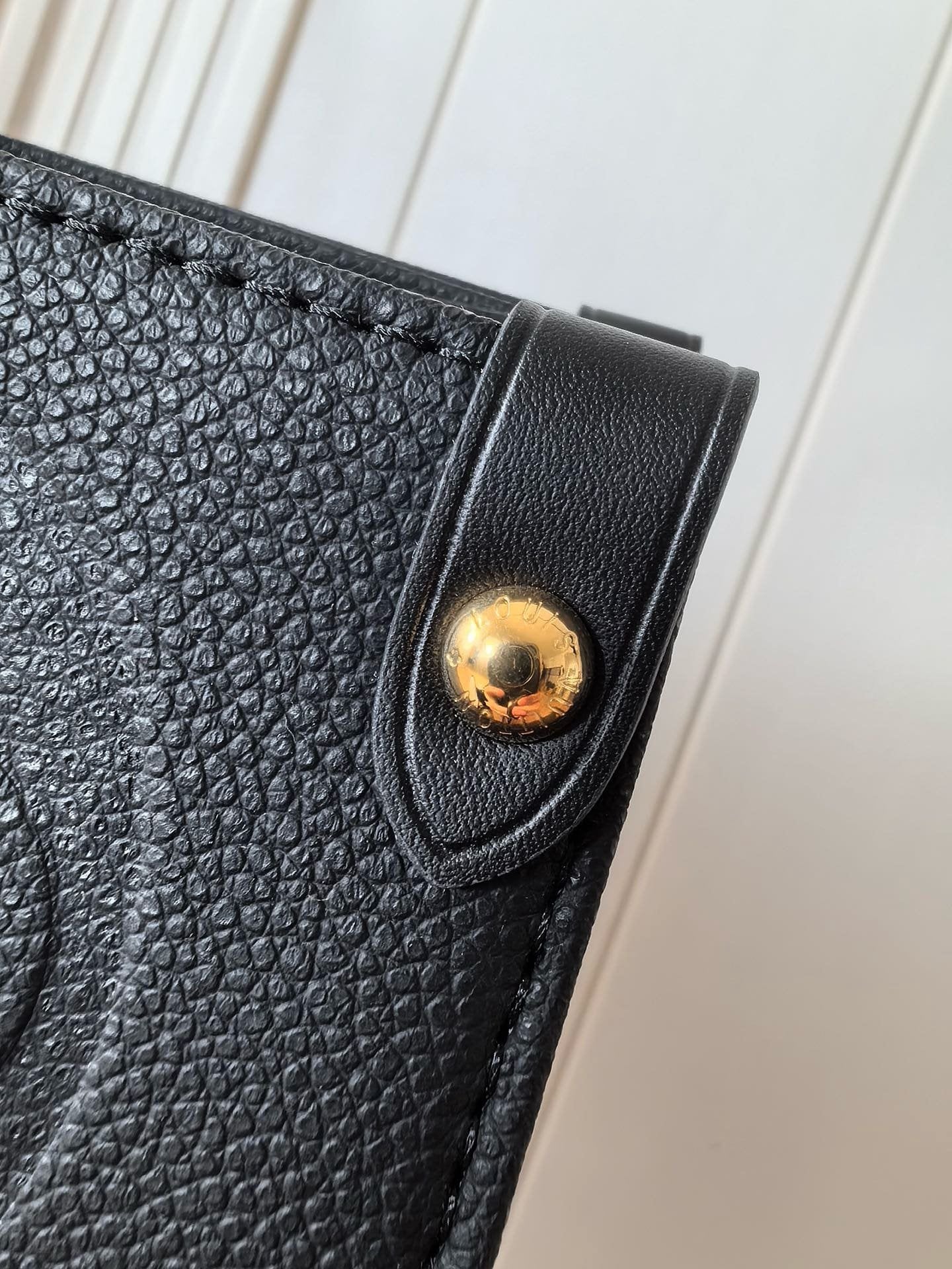 Louis Vuitton M44925 OnTheGo GM