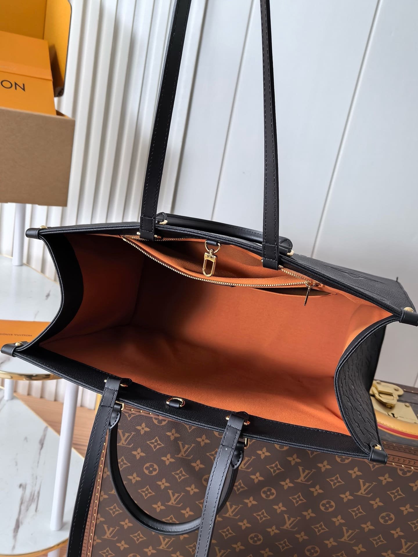 Louis Vuitton M44925 OnTheGo GM