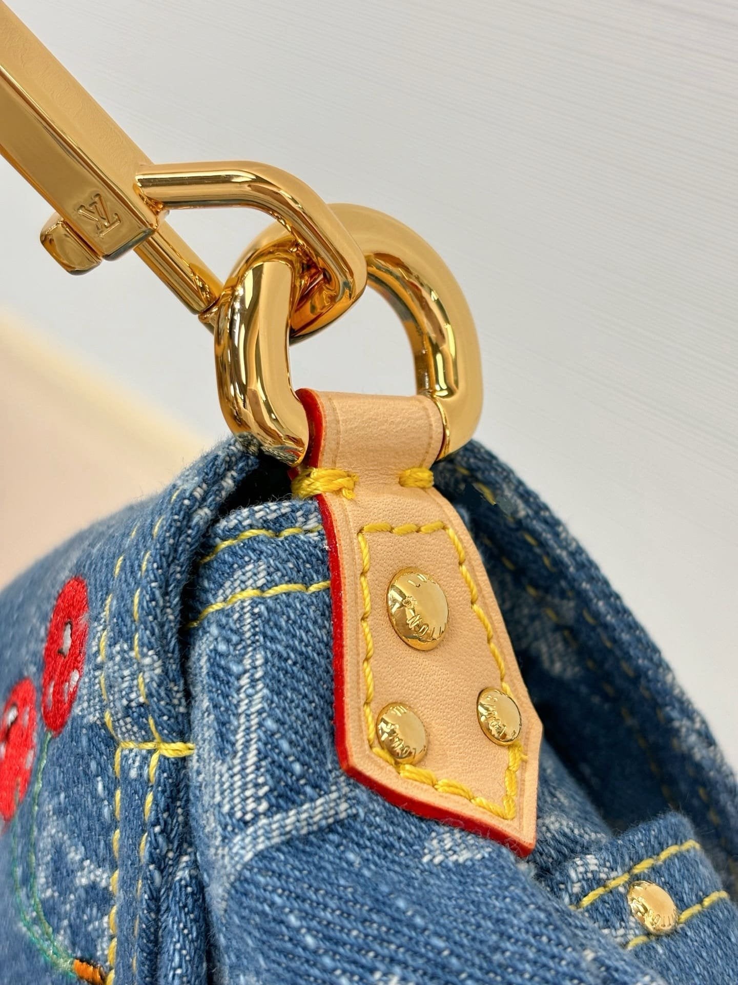Louis Vuitton M13680 LV x TM Sunset