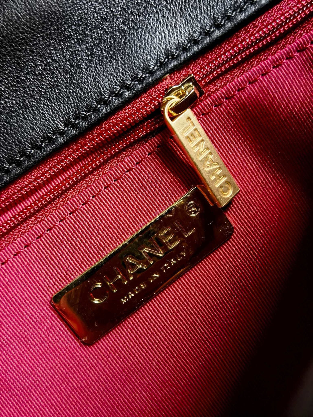 CHANEL 19 HANDBAG AS1160 Top quality version
