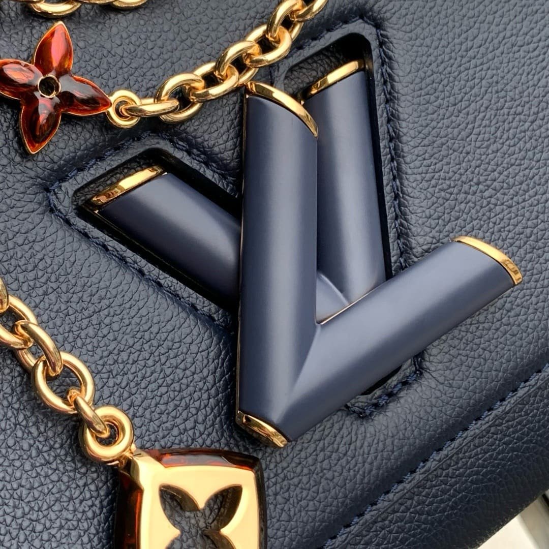 Louis Vuitton M14342 Twist MM Slim