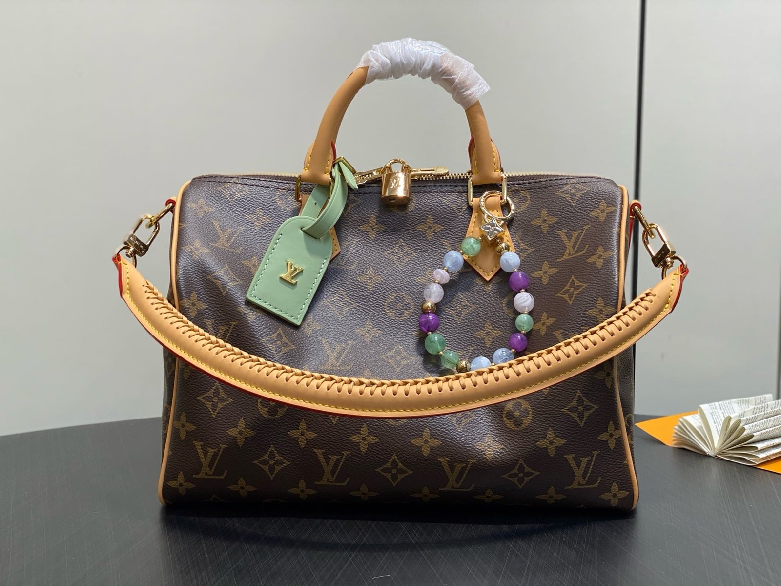 Louis Vuitton M15107 Speedy Soft 30 Lucky