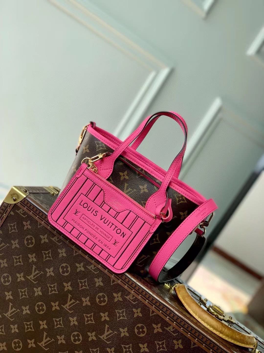Louis Vuitton M12106 Neverfull Bandoulière Inside Out BB