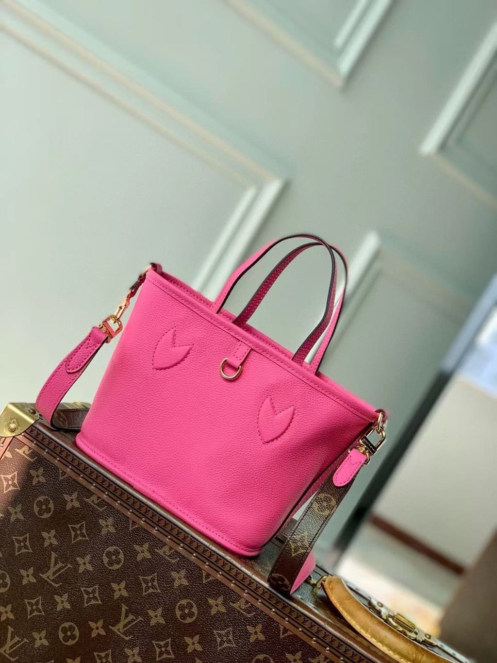Louis Vuitton M12106 Neverfull Bandoulière Inside Out BB