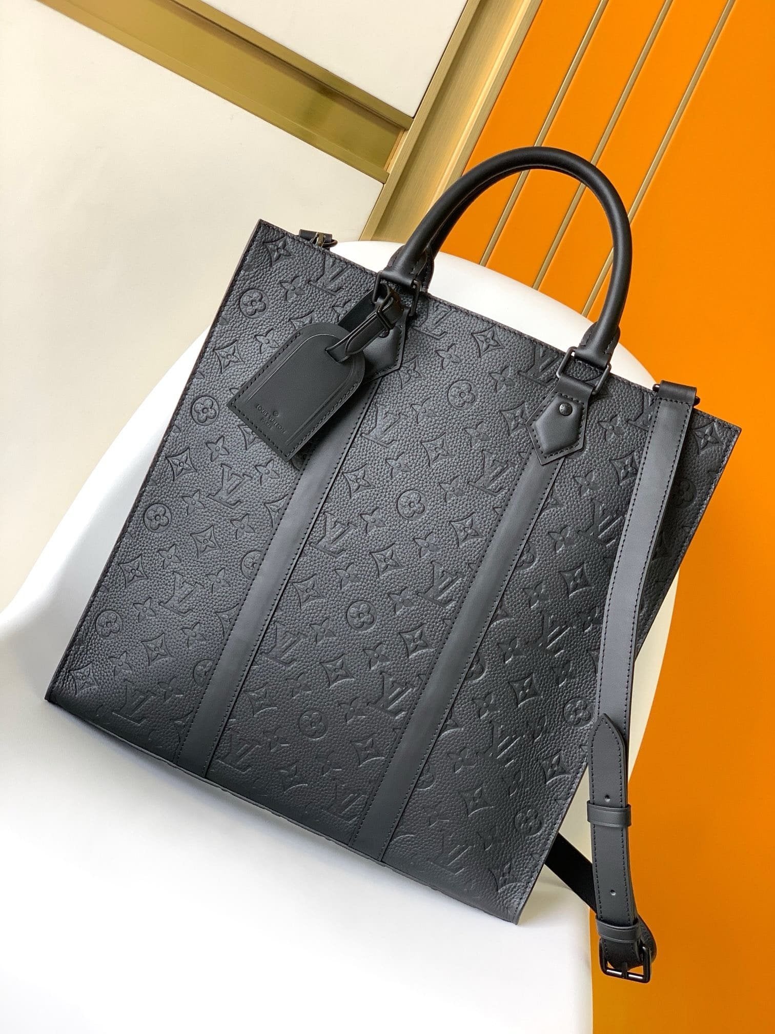 Louis Vuitton M21866 Sac Plat NV