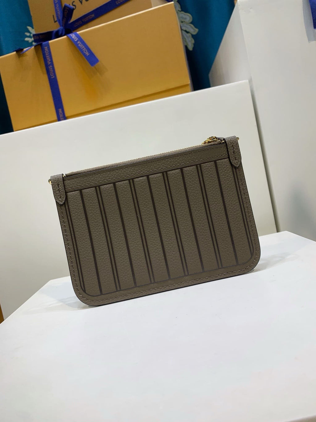 Louis Vuitton M12109 Neverfull Bandoulière Inside Out BB