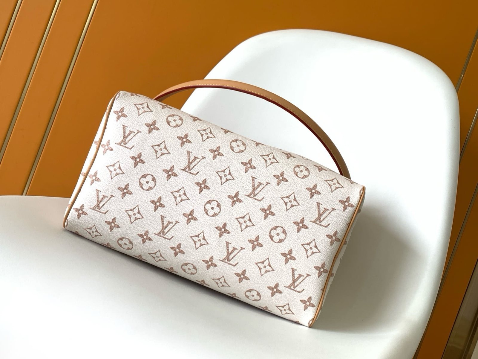 Louis Vuitton M15108 Speedy Soft 30 Lucky