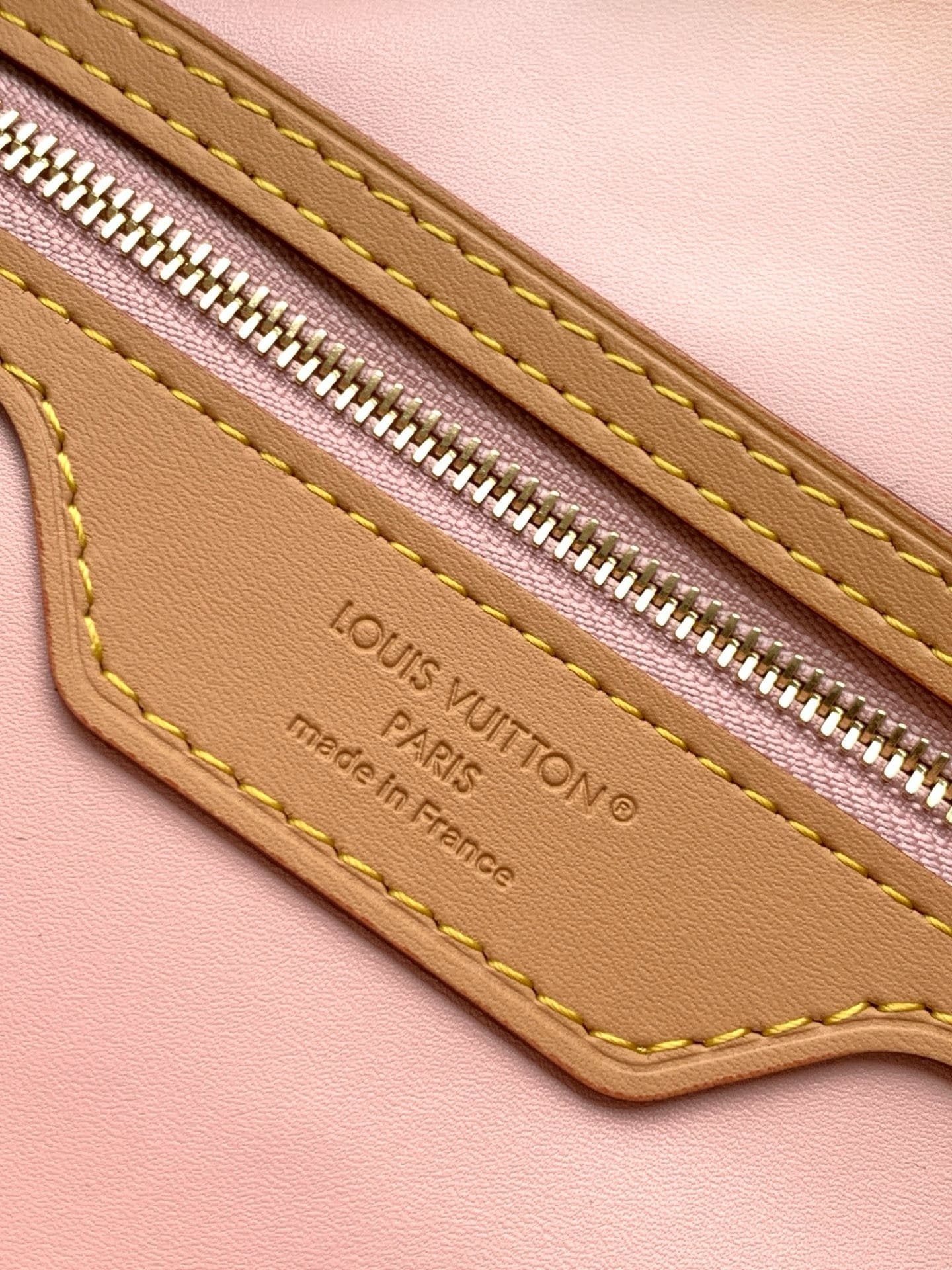Louis Vuitton M15108 Speedy Soft 30 Lucky