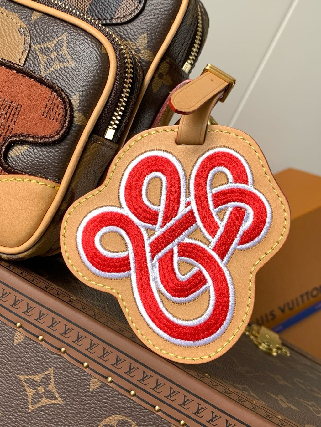 Louis Vuitton M26068 Nil