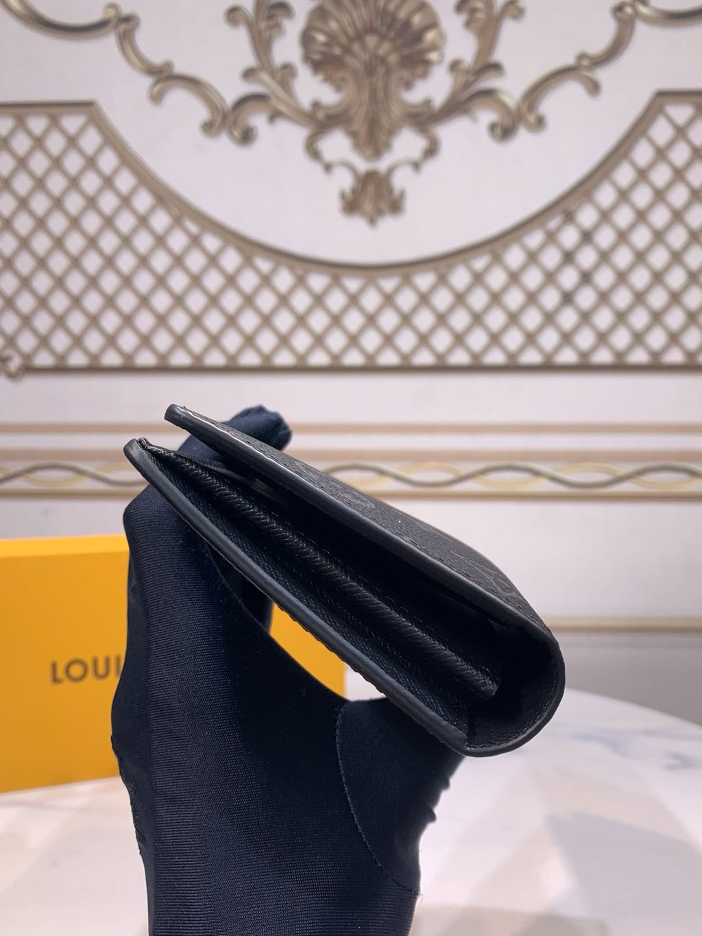 Louis Vuitton M61697 Brazza Wallet