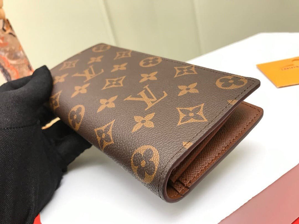 Louis Vuitton M66540 Wallet