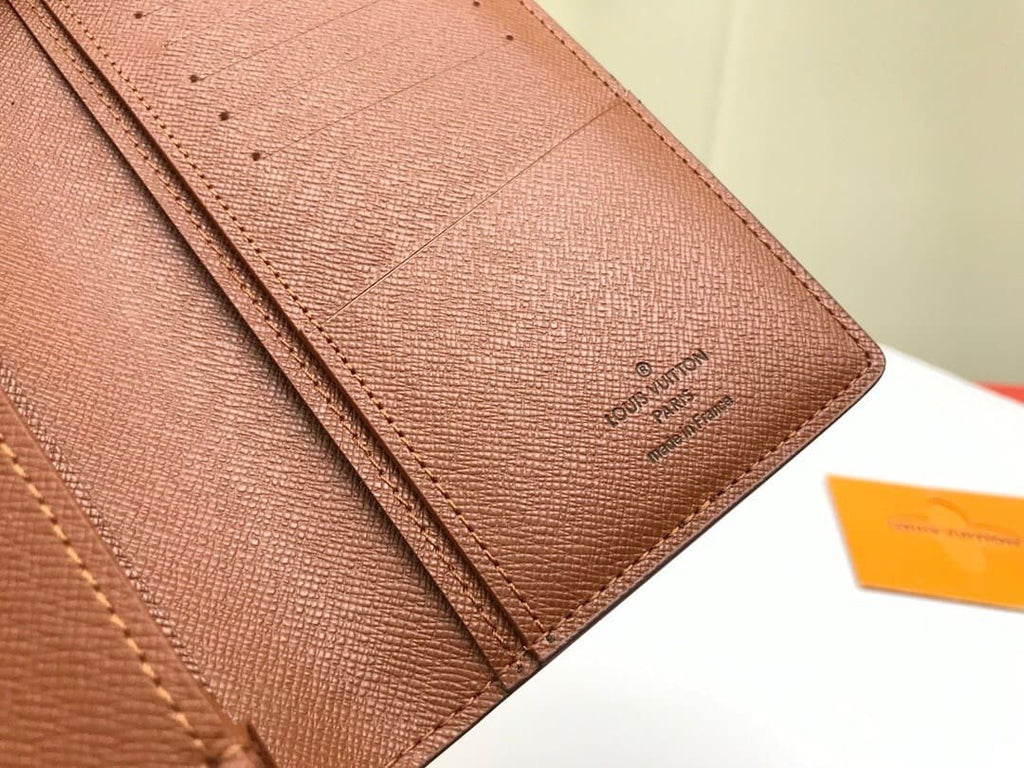 Louis Vuitton M66540 Wallet