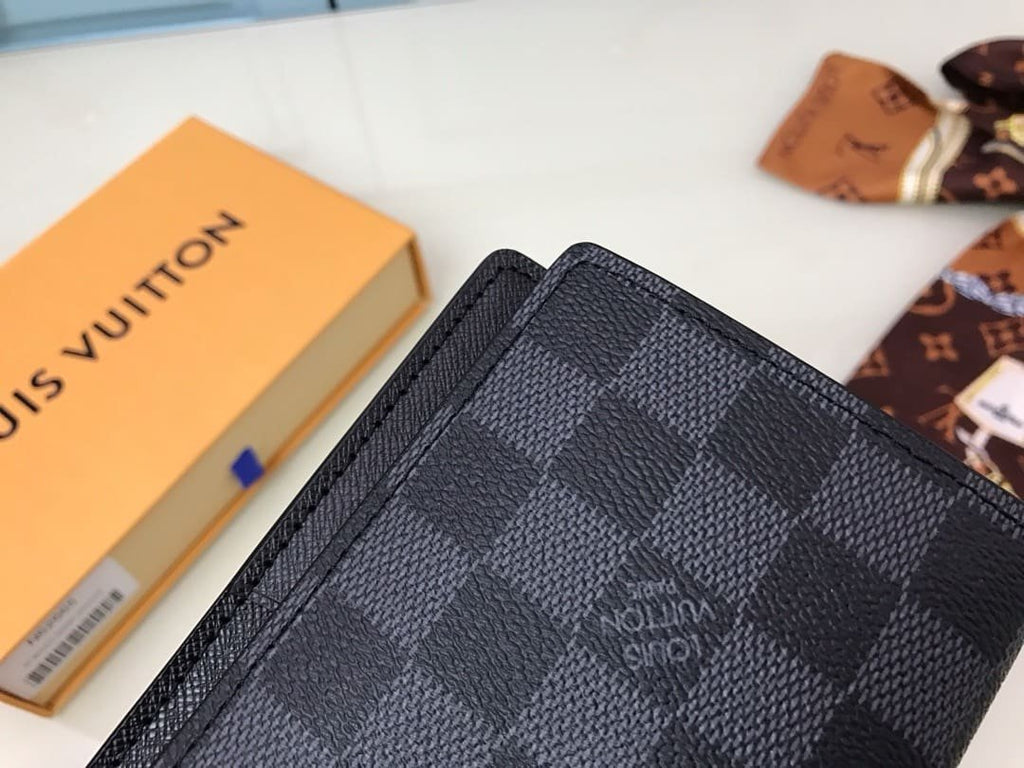 Louis Vuitton N62665 Wallet