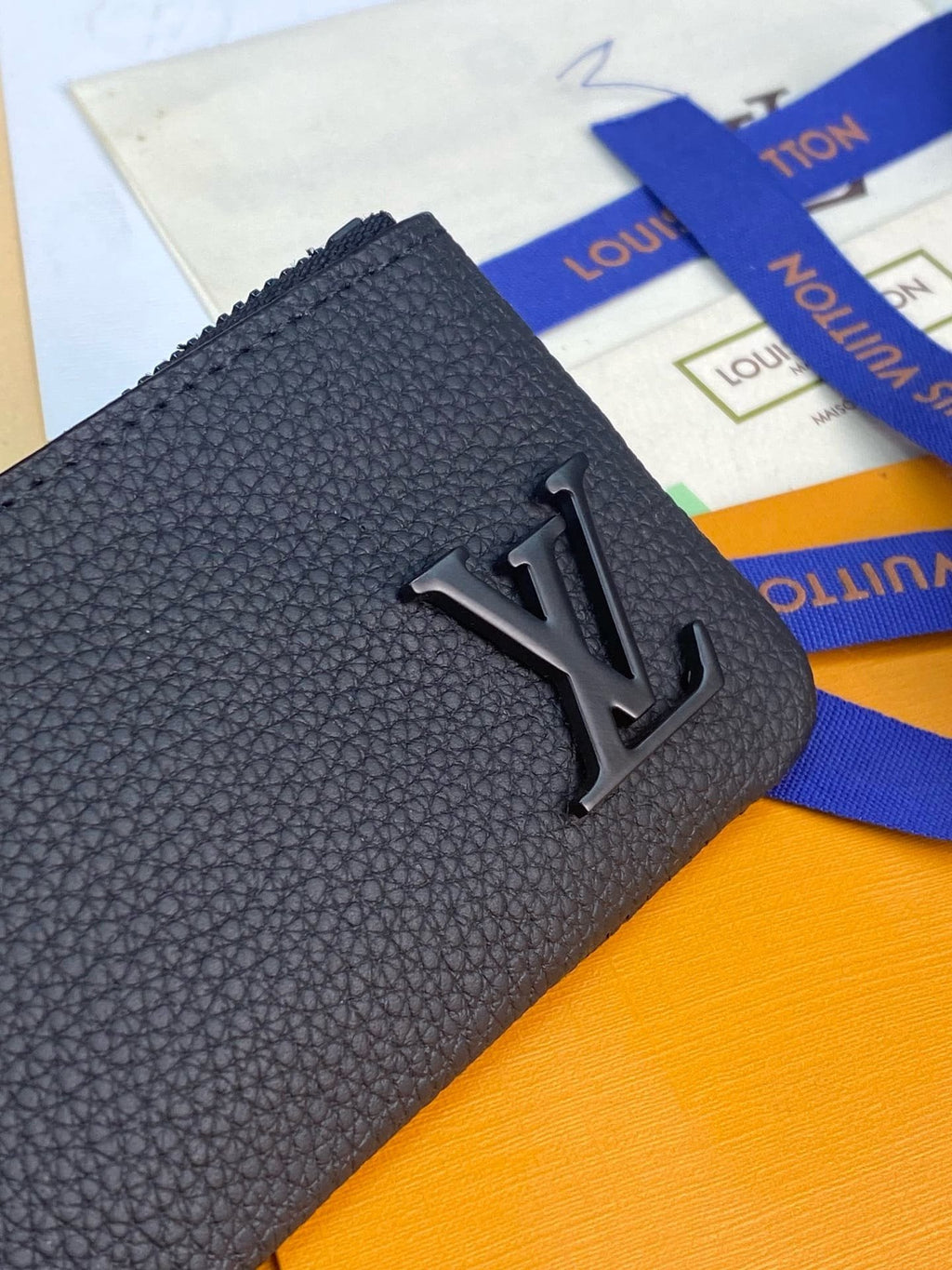 Louis Vuitton M81031 Key Pouch