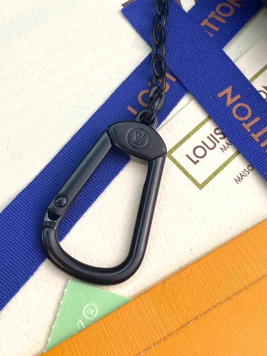 Louis Vuitton M81031 Key Pouch