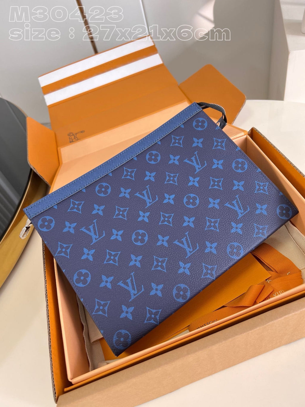 Louis Vuitton M30423 Pochette Voyage MM