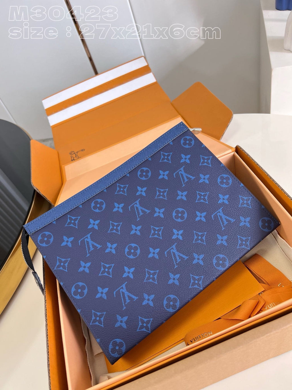 Louis Vuitton M30423 Pochette Voyage MM
