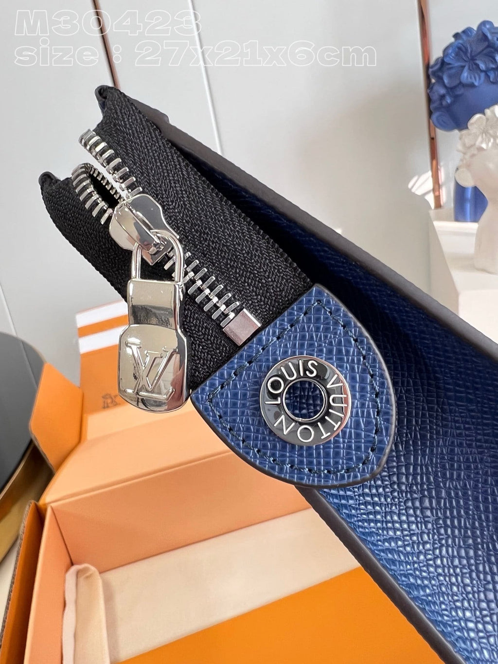 Louis Vuitton M30423 Pochette Voyage MM